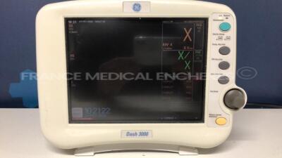 GE Patient Monitor Dash 3000 - YOM 2010 - S/W 7.3 (Powers up)