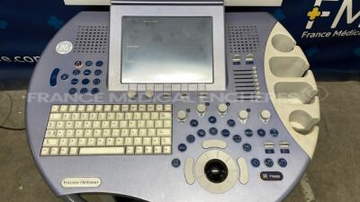 GE Ultrasound Voluson 730 Expert - YOM 2002 - the bottom touch screen to be changed (Powers up) - 5