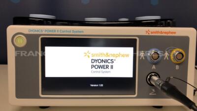 Smith and Nephew Arthroscopy Shaver Control System Dyonics Power II - YOM 2014 - S/W 1.00.00 - w/ Smith and Nephew Footswitch 7205399 (Powers up)