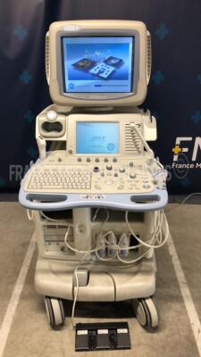 GE Ultrasound Logiq 9 - YOM 10/2004 - S/W R7.0.5- Option True 3D - DICOM - Logiq View - BFlow - BT07 w/ GE probe 4C - YOM 07/2010 and GE probe M12L - YOM 05/2006 and GE probe E8C - YOM 10/2004 and Footswitch (Powers up)