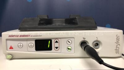 Stryker Electrosurgical unit Serfas Energy RF Generator - YOM 2003 w/ Stryker Footswitch Serfas Energy (Powers up)