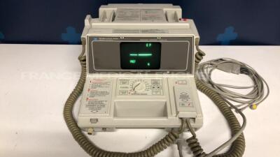 Hewlett Packard Defibrillator 43120A w/ ECG Sensors (Power up)